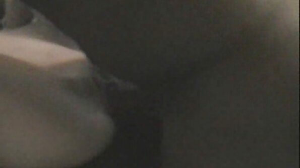 Amatőr barátnő szex video letoltes ad szopást, és lesz kopasz csaj szar az autóban