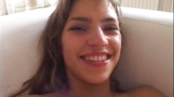 Szőke édesem szex videó teljes film élvezte a szenvedélyes faszokat, de a kurva kívánta a seggét